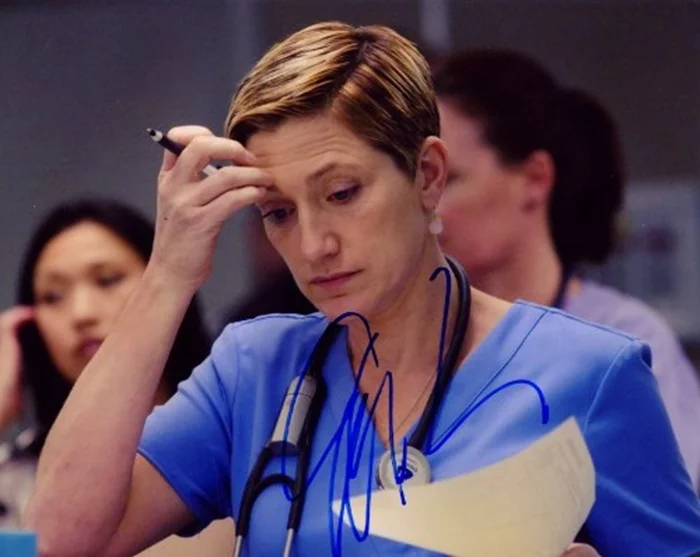 Edie Falco autograph