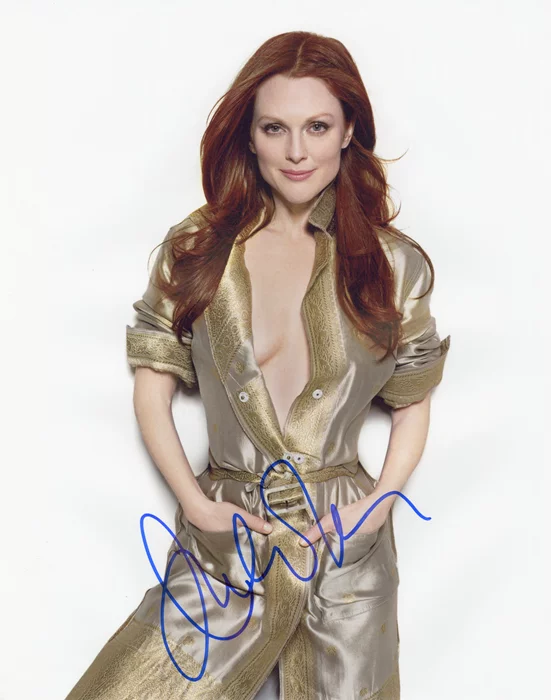 Julianne Moore autograph