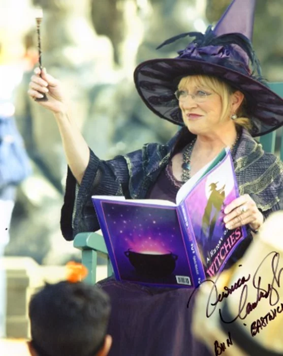 Veronica Cartwright autograph