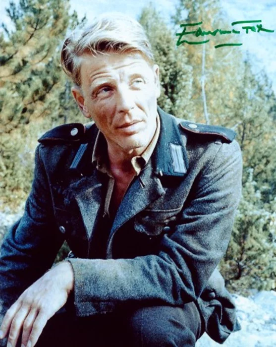 Edward Fox autograph
