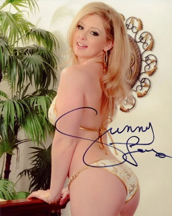 Sunny Lane autograph