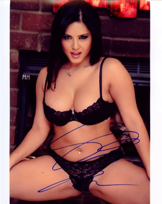 Sunny Leone autograph