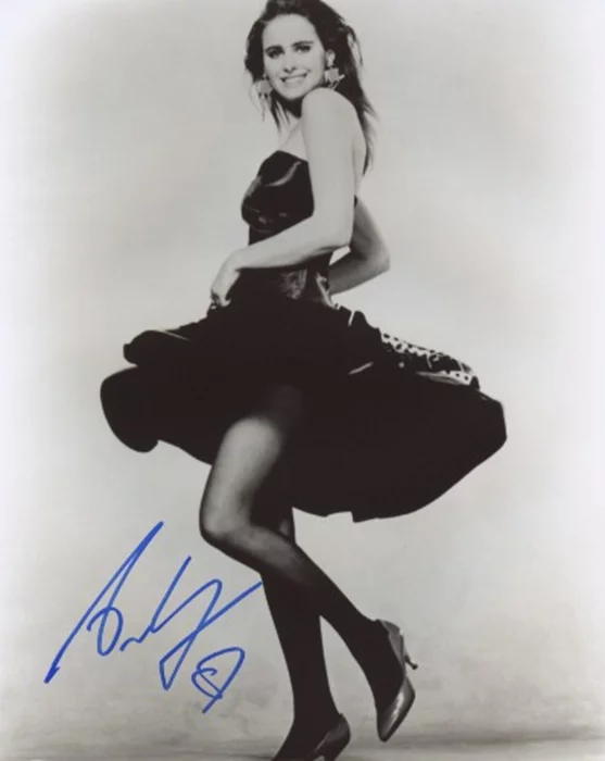 Ami Dolenz autograph