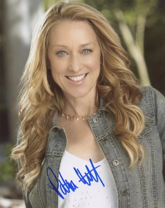 Patricia Wettig autograph