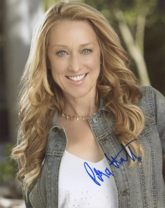 Patricia Wettig autograph