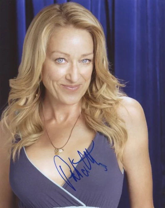 Patricia Wettig autograph