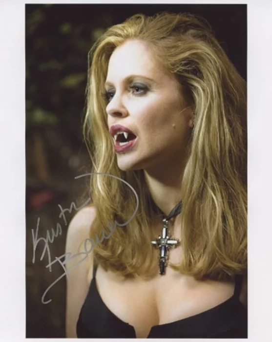 Kristin Bauer autograph