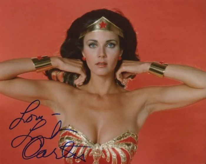 Lynda Carter autograph