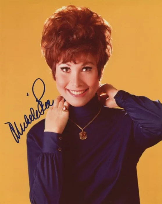 Michele Lee autograph