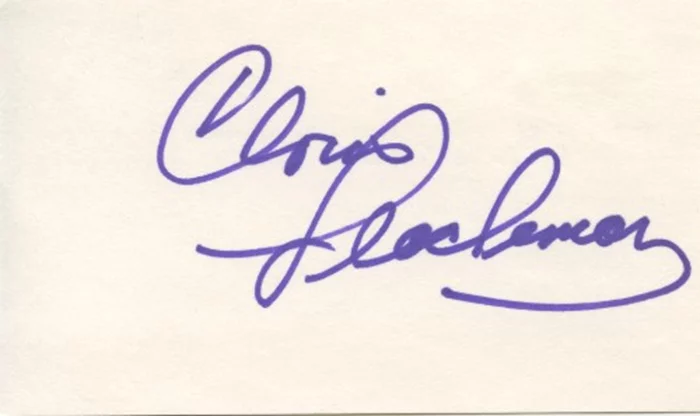 Cloris Leachman autograph