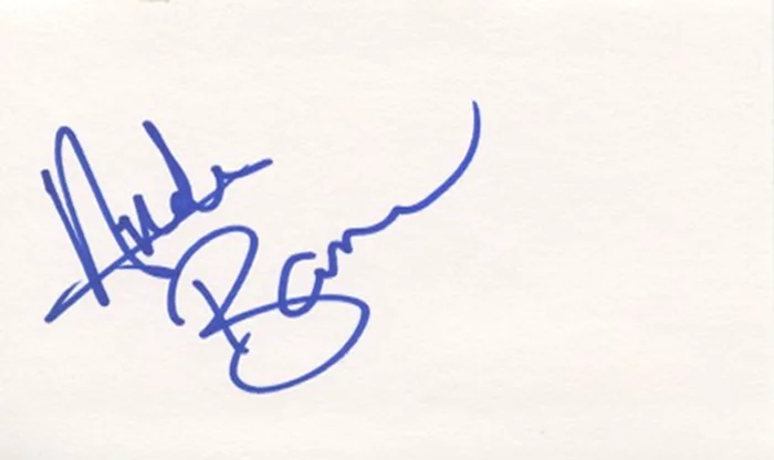 Andrea Bowen autograph