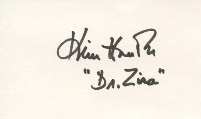 Kim Hunter autograph