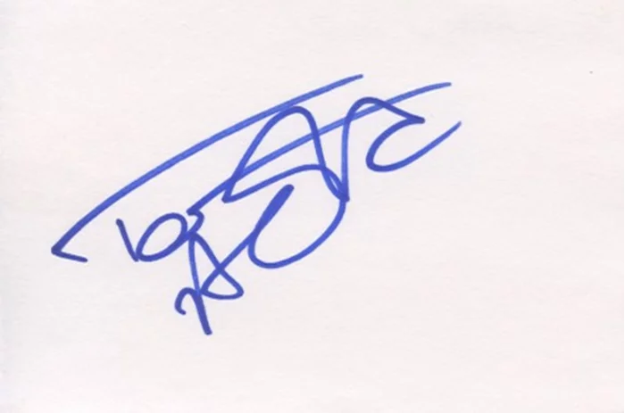 Tom Arnold autograph