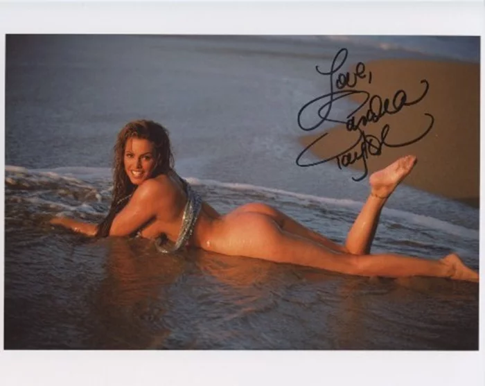 Sandra Taylor autograph