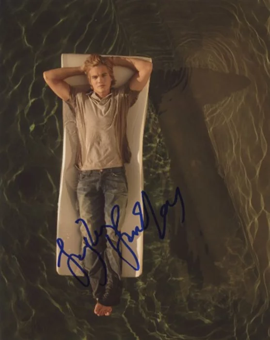 Taylor Handley autograph