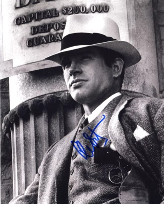 Warren Beatty autograph