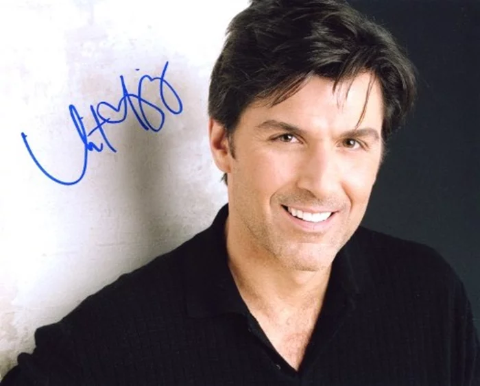 Vincent Irizarry autograph