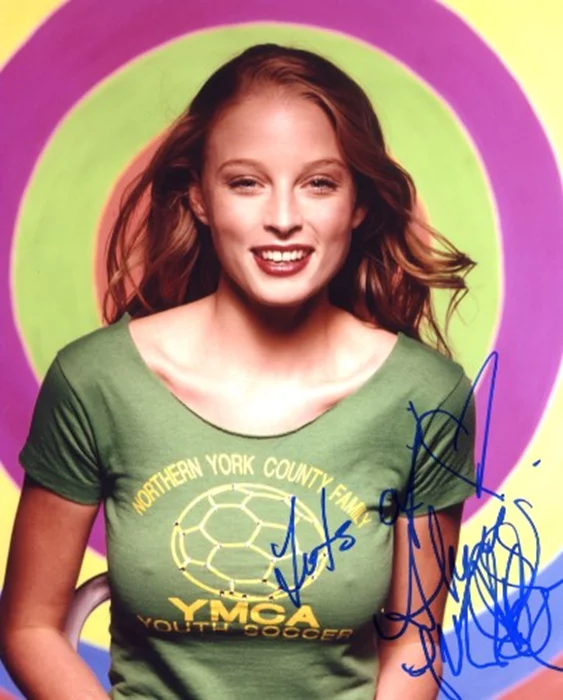 Rachel Nichols autograph
