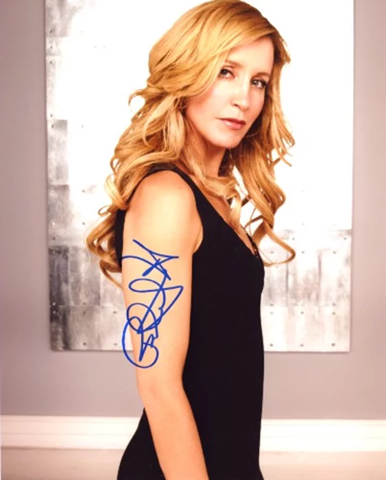 Felicity Huffman autograph
