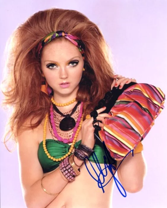 Lily Cole autograph