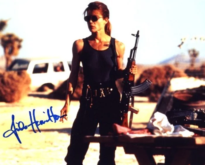 Linda Hamilton autograph
