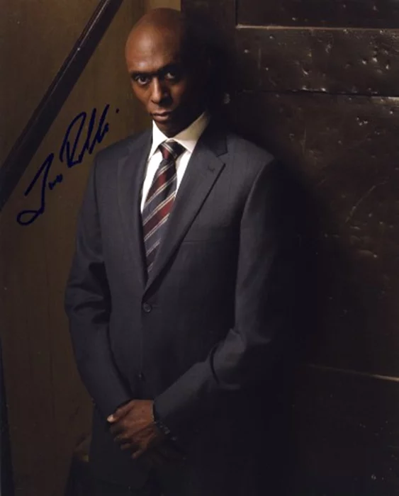 Lance Reddick autograph