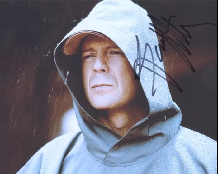 Bruce Willis autograph