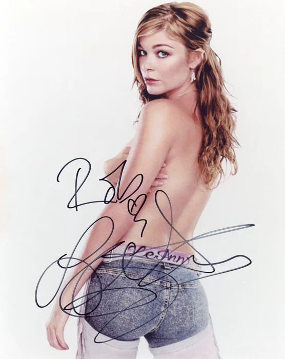Leann Rimes autograph