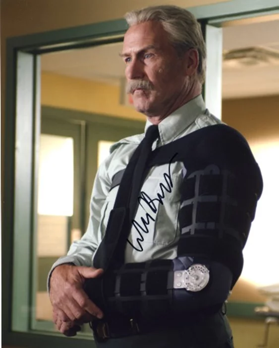 William Hurt autograph