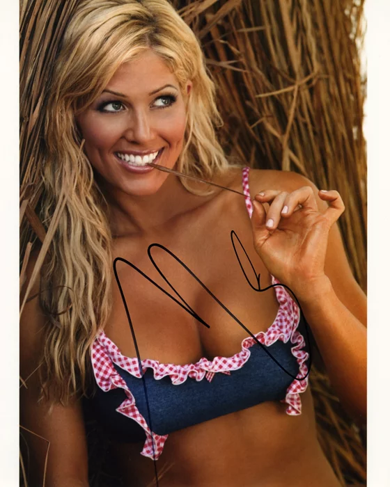 Torrie Wilson autograph