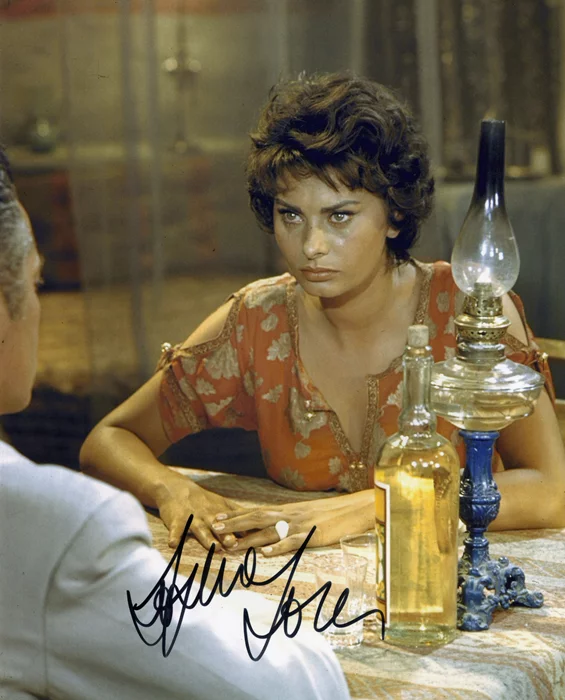Sophia Loren autograph