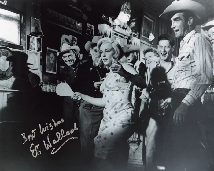 Eli Wallach autograph