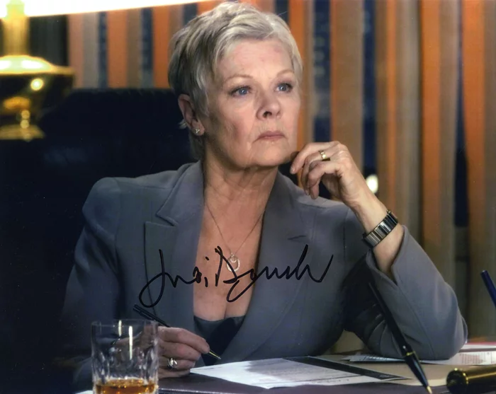 Judi Dench autograph