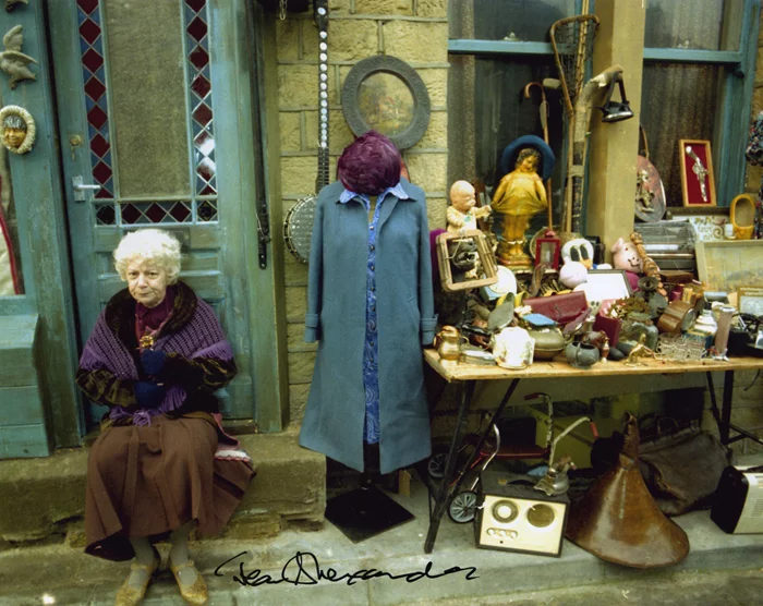 Jean Alexander autograph