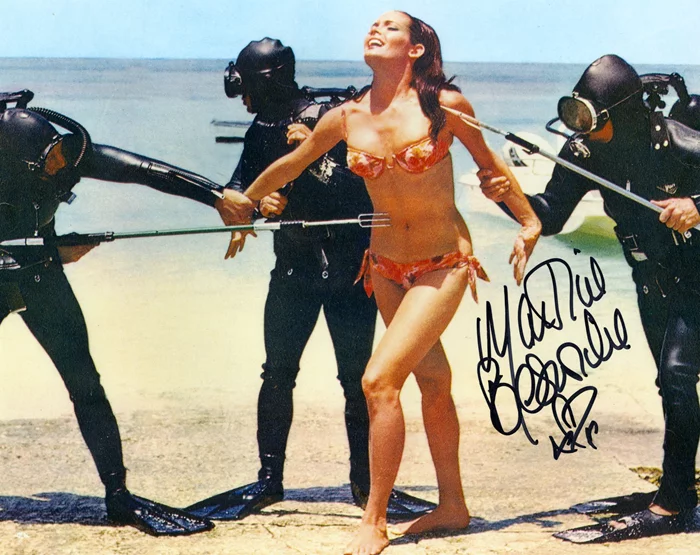 Martine Beswick autograph