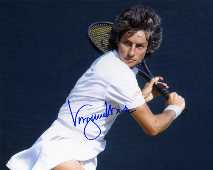 Virginia Wade autograph