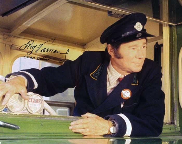 Reg Varney autograph
