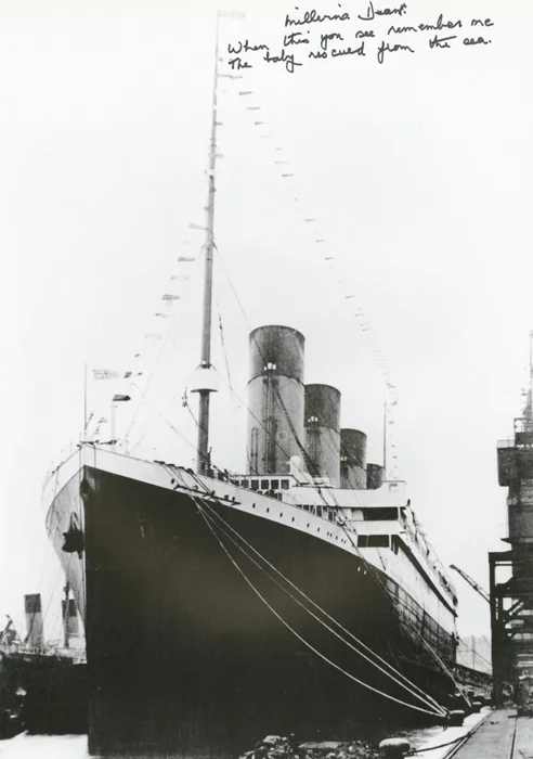 Millvina Dean autograph