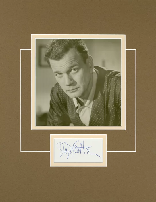 Joseph Cotten autograph