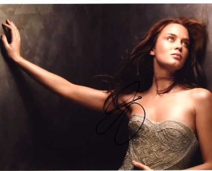 Emily Blunt autograph