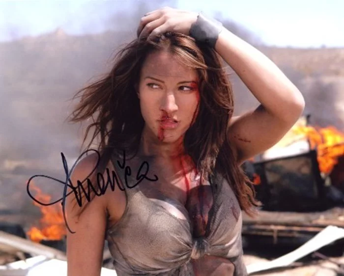 America Olivo autograph