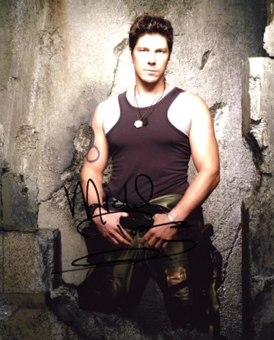 Michael Trucco autograph