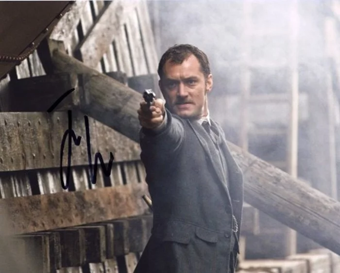 Jude Law autograph