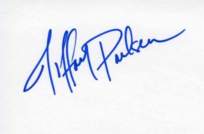 Tiffany Paulsen autograph