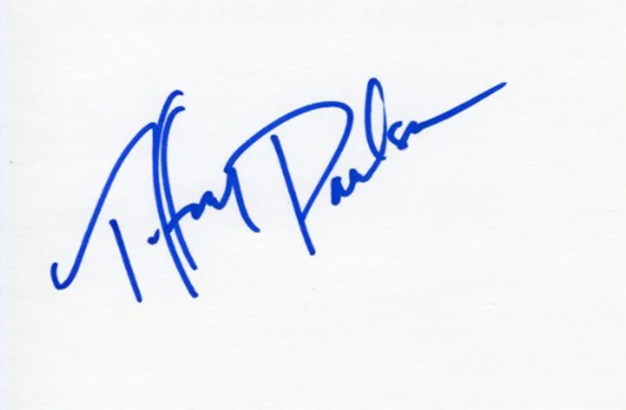 Tiffany Paulsen autograph