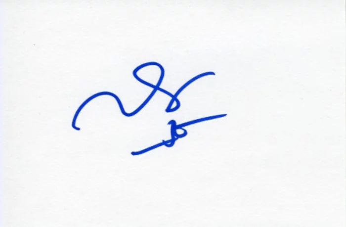 Marley Shelton autograph
