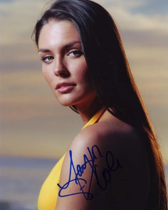 Taylor Cole autograph
