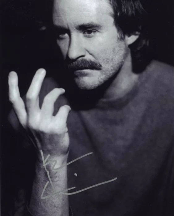 Kevin Kline autograph
