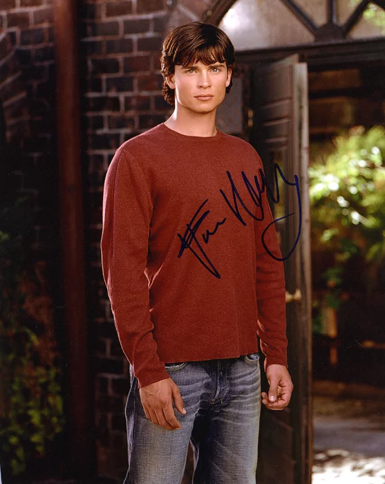 Tom Welling autograph