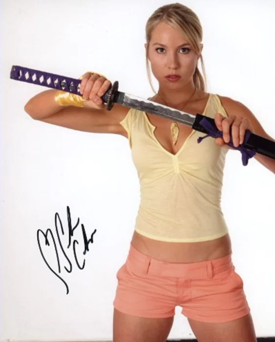 Sarah Carter autograph